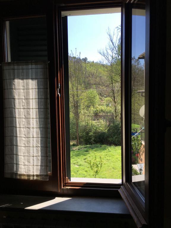 Casa Guido 2- La Porta Delle 5 Terre Lägenhet Beverino Exteriör bild