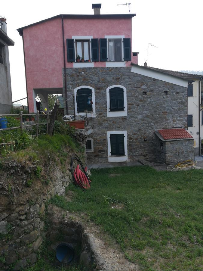 Casa Guido 2- La Porta Delle 5 Terre Lägenhet Beverino Exteriör bild