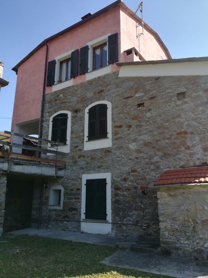Casa Guido 2- La Porta Delle 5 Terre Lägenhet Beverino Exteriör bild
