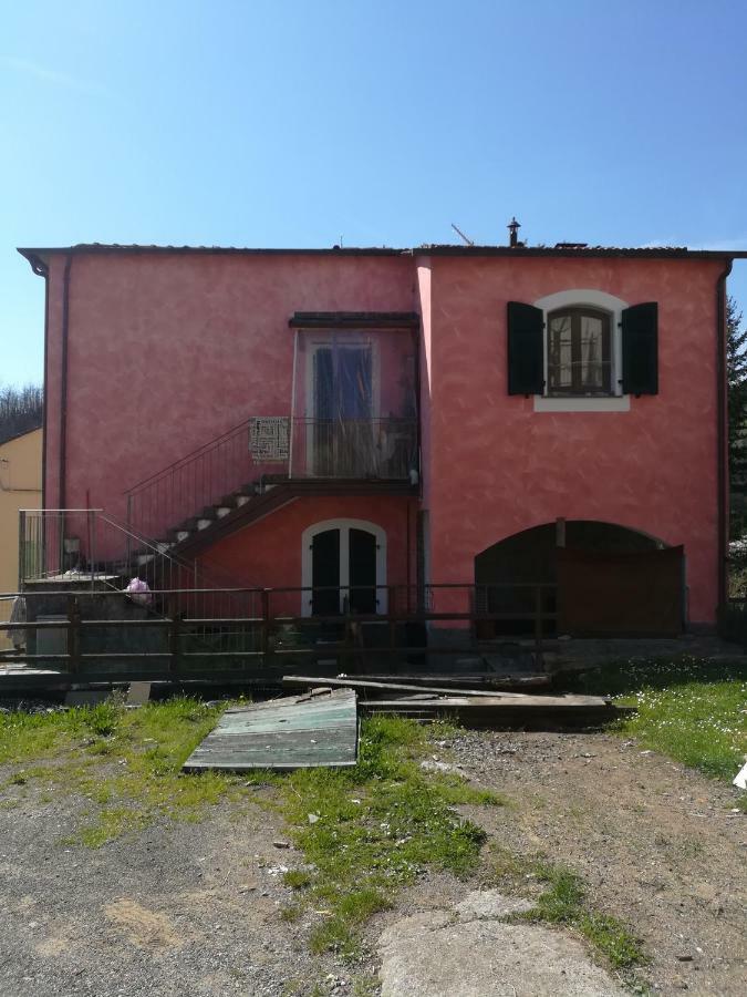 Casa Guido 2- La Porta Delle 5 Terre Lägenhet Beverino Exteriör bild