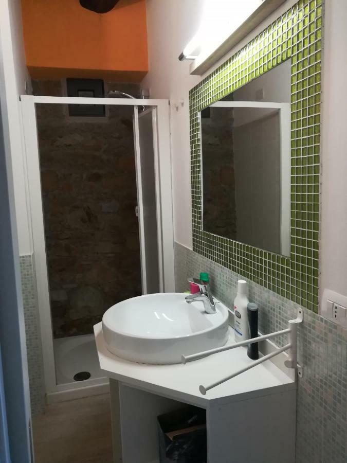 Casa Guido 2- La Porta Delle 5 Terre Lägenhet Beverino Exteriör bild