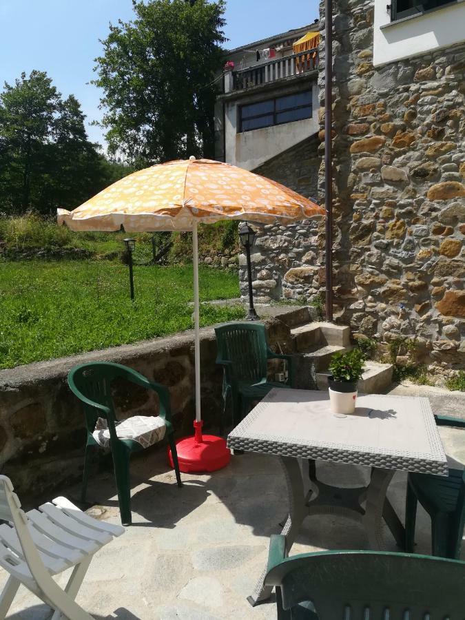Casa Guido 2- La Porta Delle 5 Terre Lägenhet Beverino Exteriör bild